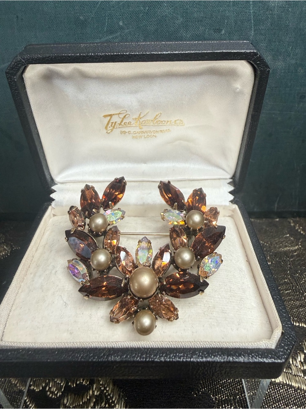 VTG Regency Topaz & Brown AB Rhinestone Floral Brooch with Pearls